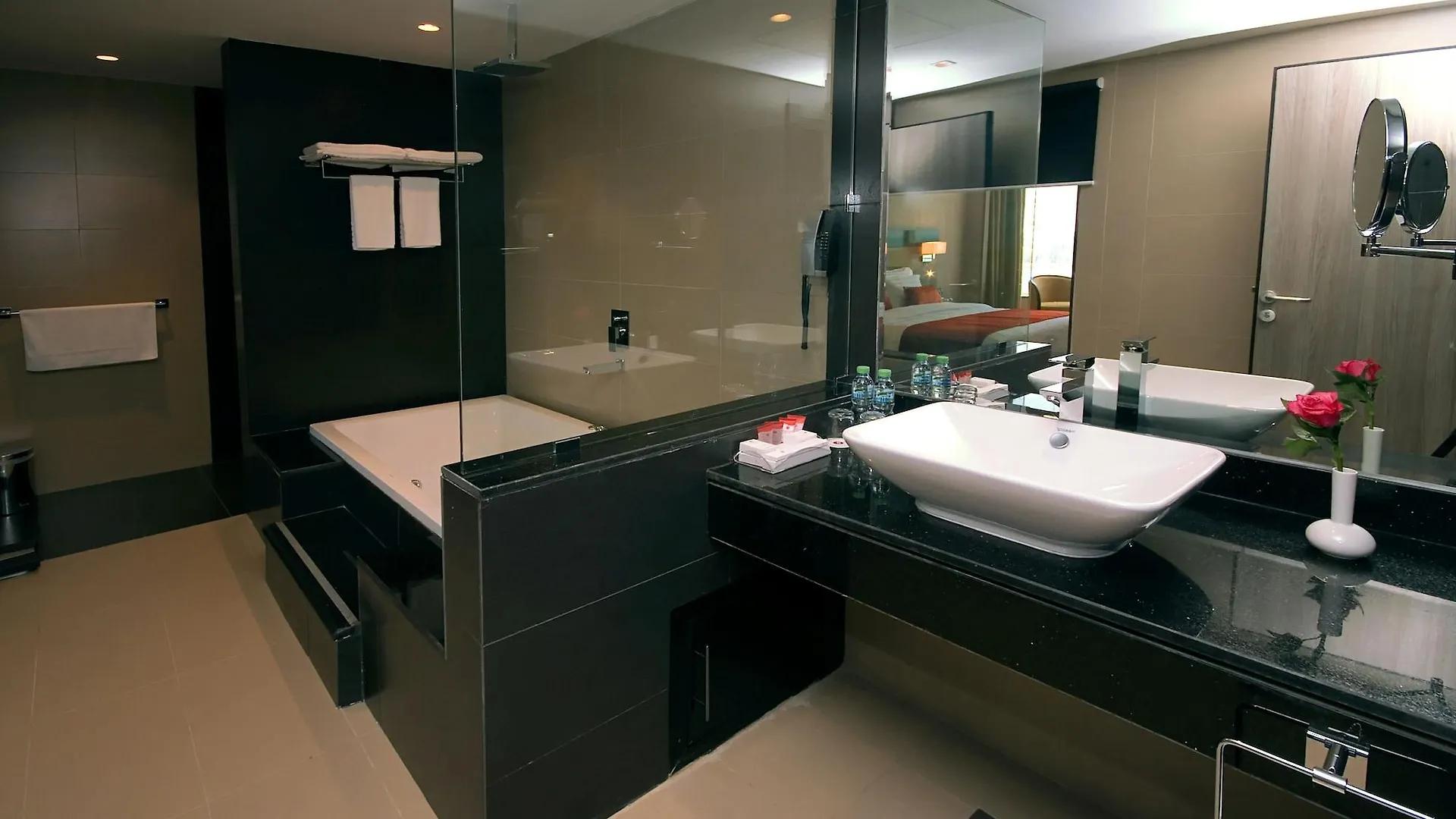 Mira Waterfront Hotel Jeddah 3*,